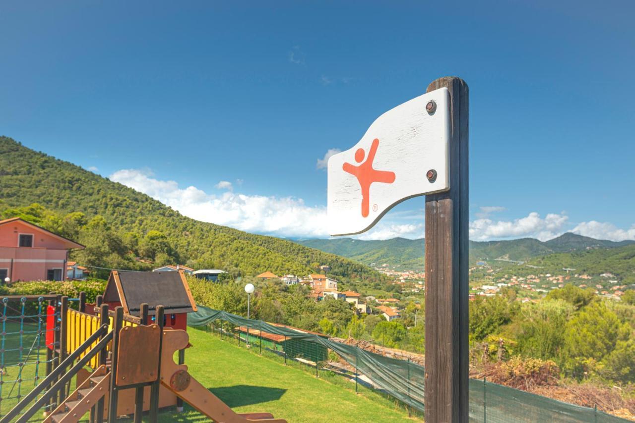 Villino Garden & Pool Hotel Andora Exterior photo