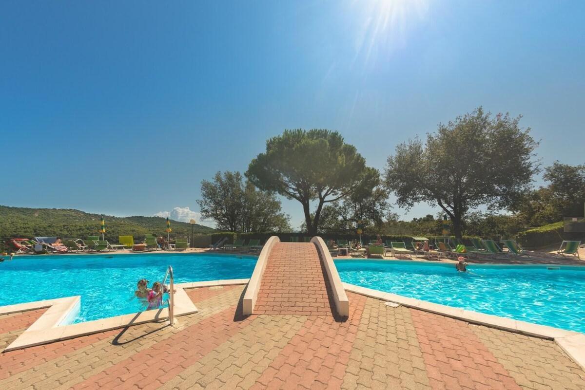 Villino Garden & Pool Hotel Andora Exterior photo